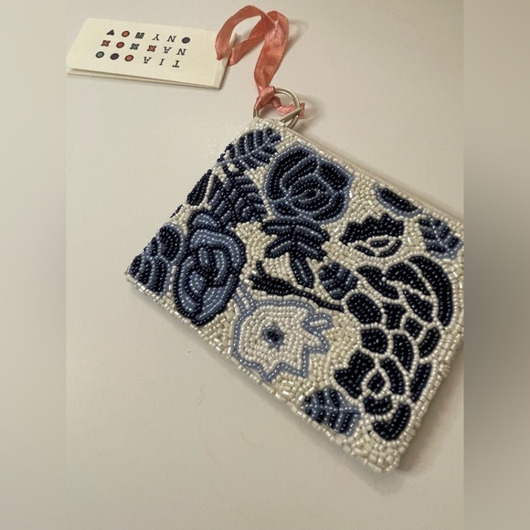 Blue Rose Beaded Wallet - Picture 11 of 11